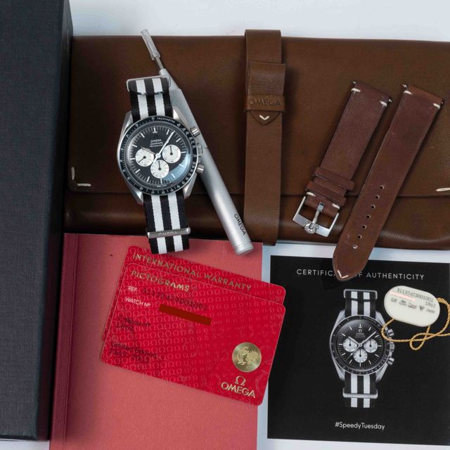 Omega Speedmaster Speedy Tuesday 311.32.42.30.01.001 Image 6